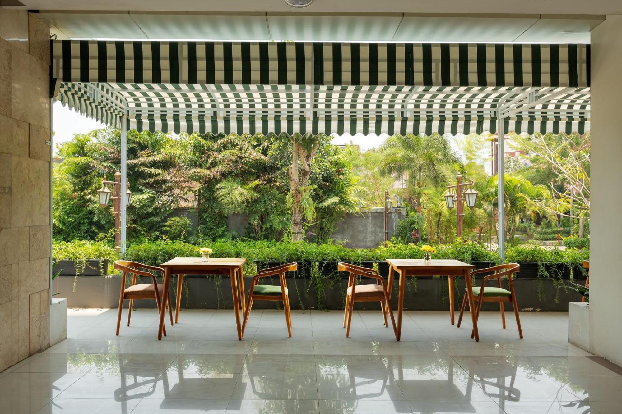 The Alana Yogyakarta Hotel And Convention Center Sleman  Eksteriør billede