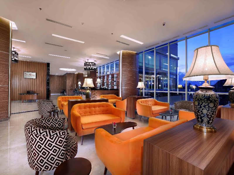 The Alana Yogyakarta Hotel And Convention Center Sleman  Eksteriør billede